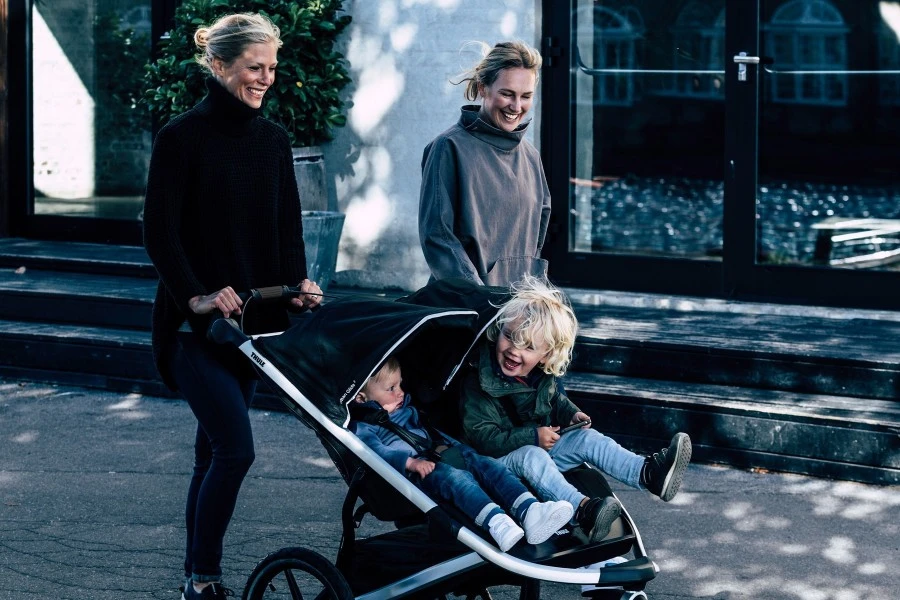 Ergonomía de zancada y confort infantil Thule Glide 2